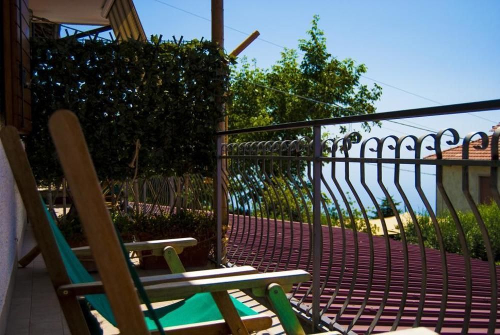 Готель Agriturismo Mare E Monti Аджерола Екстер'єр фото