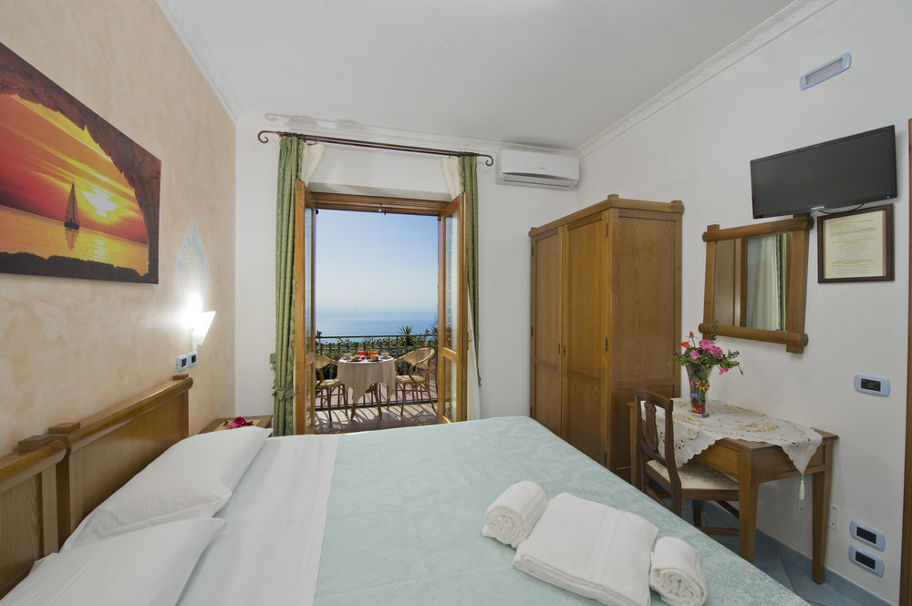 Готель Agriturismo Mare E Monti Аджерола Екстер'єр фото